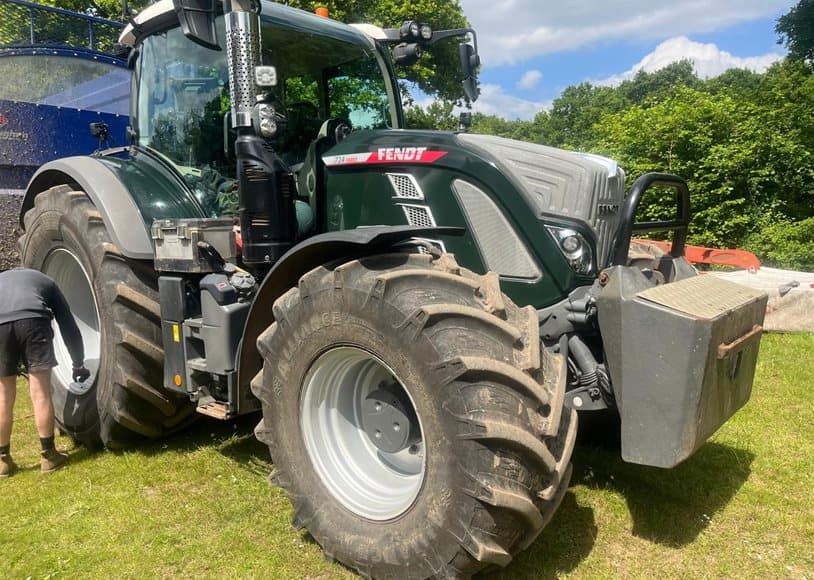 Fendt 724 Tractor