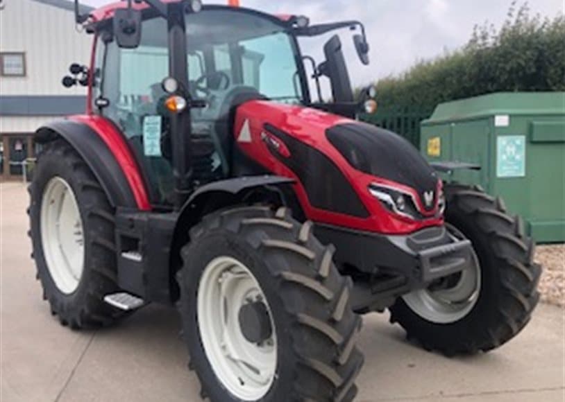 Valtra G115A Tractor