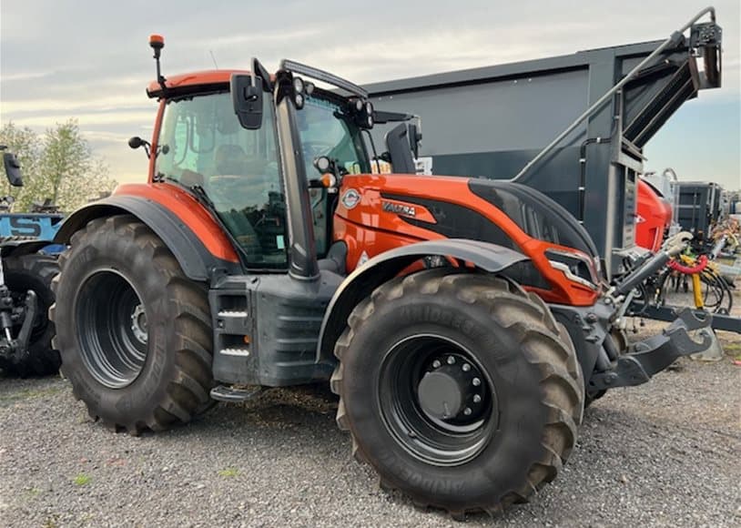Valtra T175EV Tractor