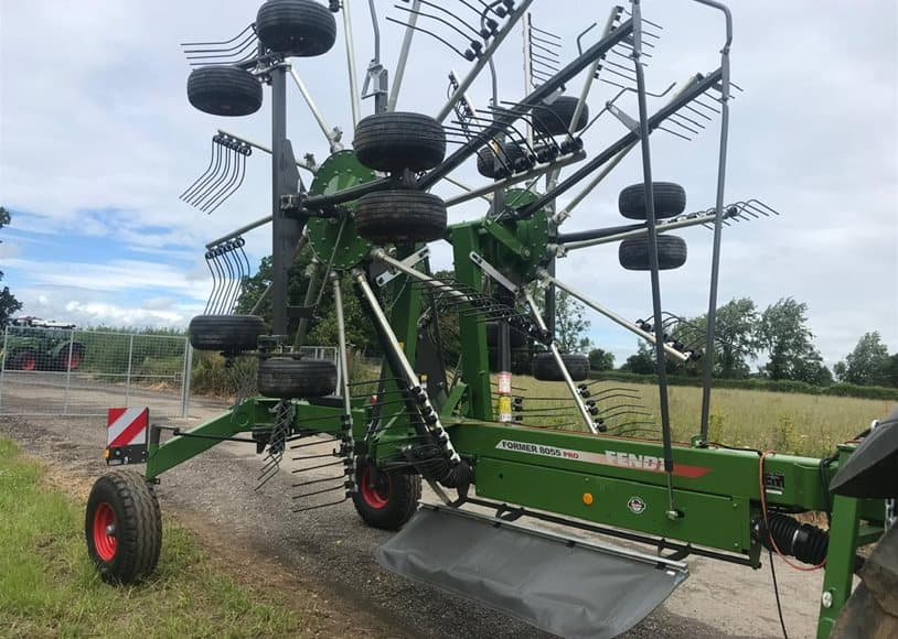 Fendt 8055 PRO Rake