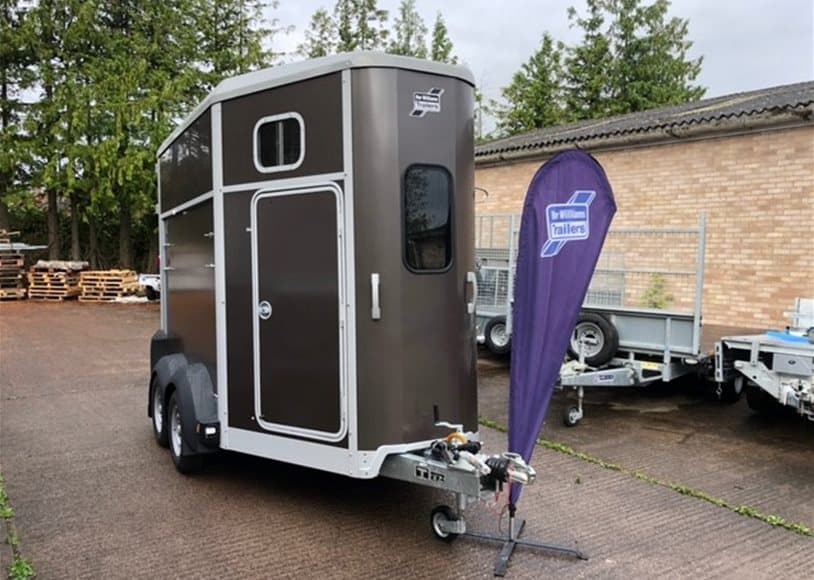 Ifor Williams HB506R Trailer