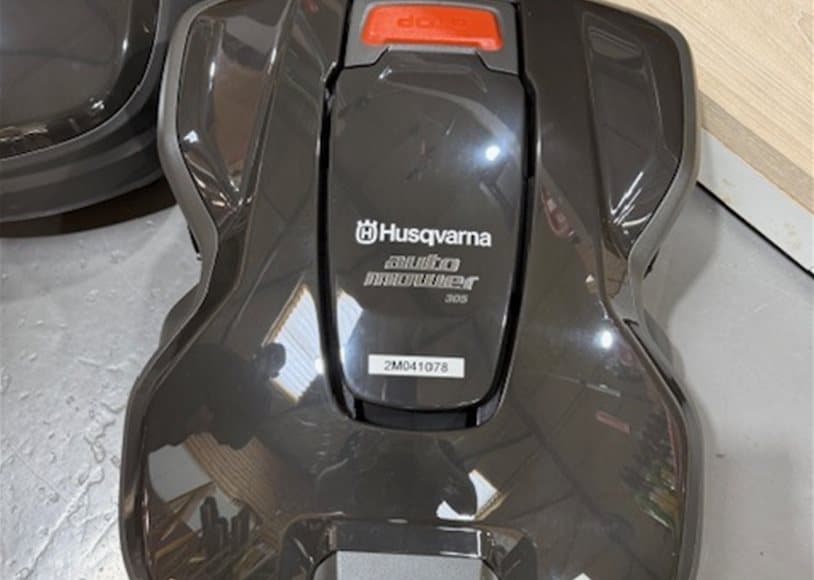 Husqvarna 415X Robotic Mower