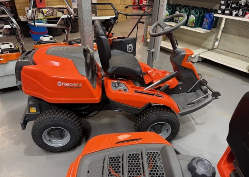 Husqvarna R216T Ride On Mower