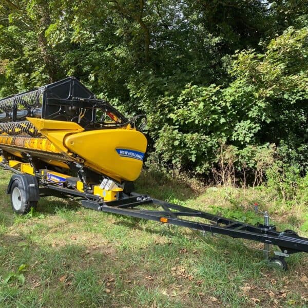 New Holland 30FT Vari-Feed Header