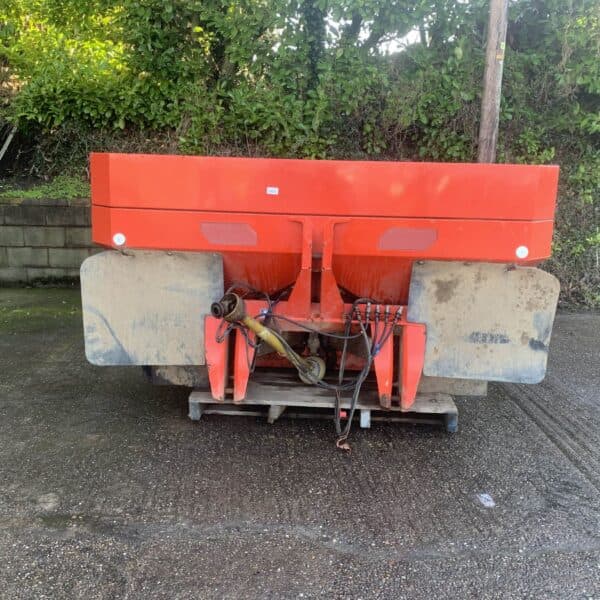 USED Kuhn Axis 30.1 Fertiliser Spreader For Sale